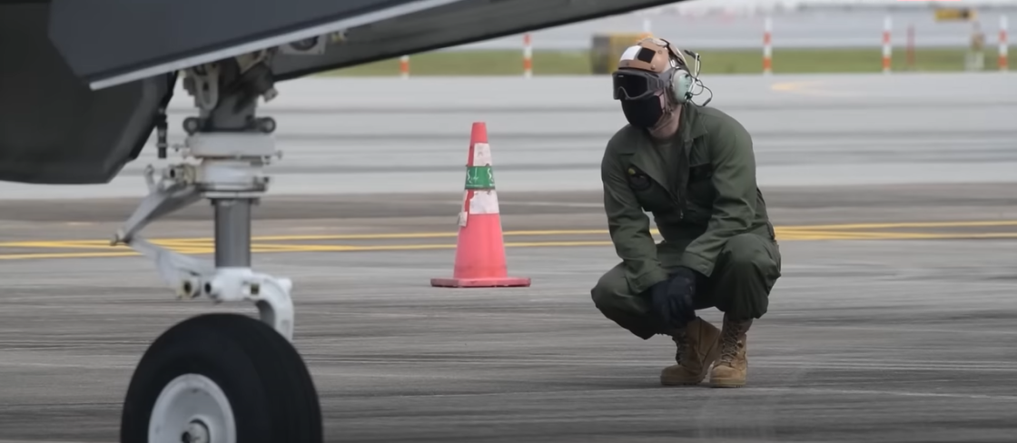 Close-up of F-35 wheels with mechanical pilot