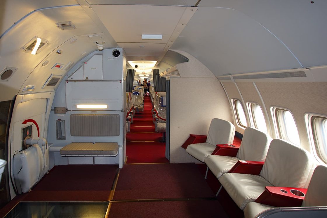 First-class lounge on Swissair Convair CV-990