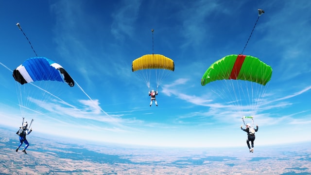  3 Tips For Those Who Want To Jump With a Parachute