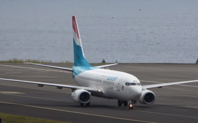  Insights into Boeing 737-700 and 737-800 Models