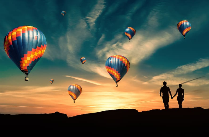  Riding Hot Air Balloons: Soaring Serenity in the Skies